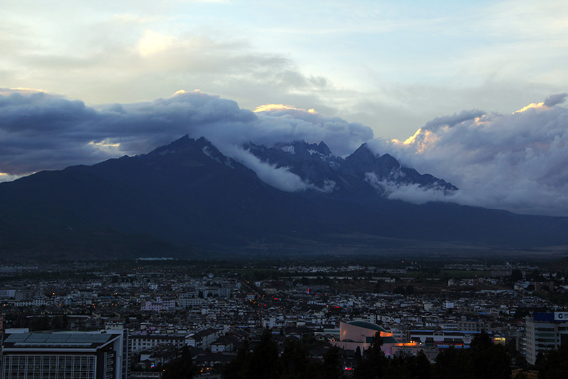 玉龙雪山