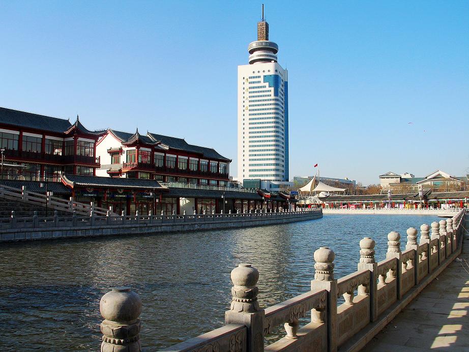 一弯风月 十里秀水.jpg