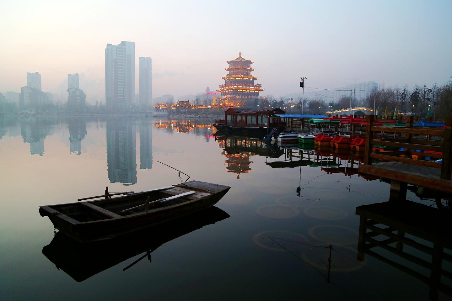 南池晚景.jpg
