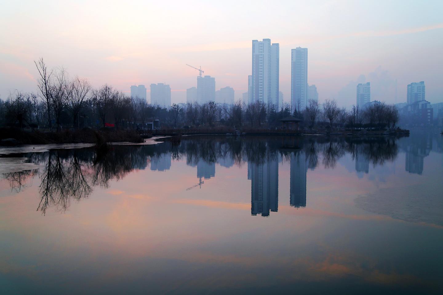 晚霞映南池1.jpg