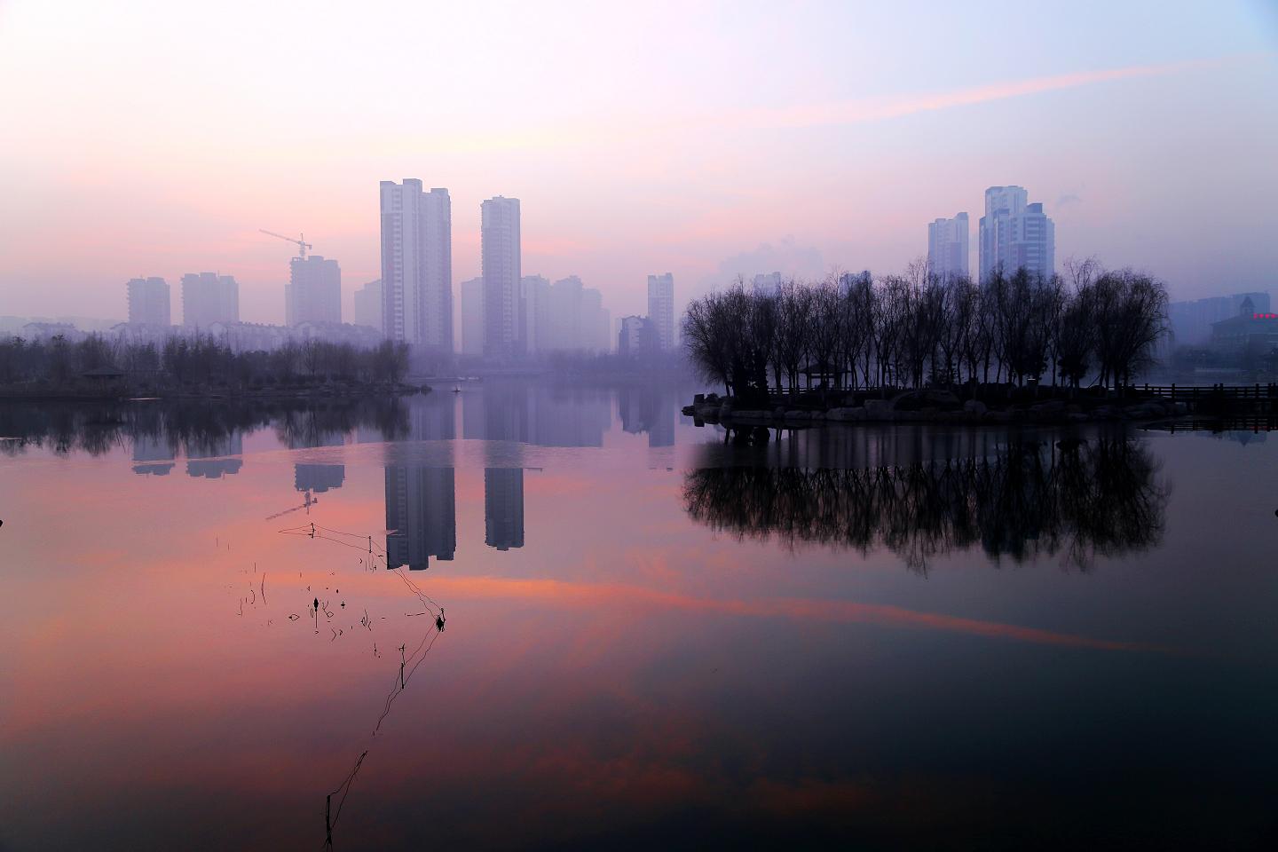晚霞映南池2.jpg