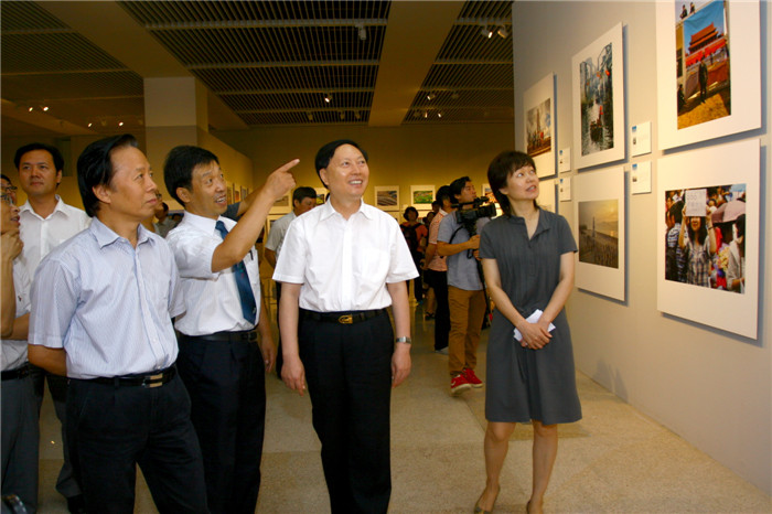 “中国人 中国梦”大型摄影艺术展入围作品公示