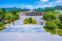 荔波小七孔景区大门