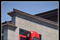 "开"上墙的车
